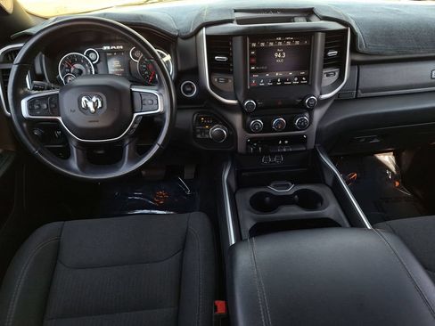 Used 2020 RAM 1500 Big Horn AWD/4WD image 14