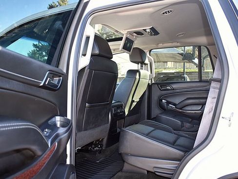 Used 2017 GMC Yukon SLT w/ Open Road Package image 24