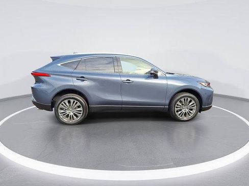Certified 2022 Toyota Venza Limited AWD/4WD image 11