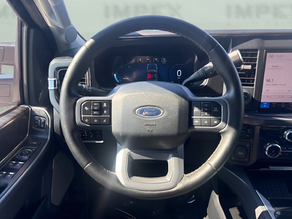 Used 2025 Ford F350 Lariat w/ Lariat Ultimate Package AWD/4WD image 14