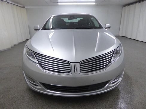 Used 2013 Lincoln MKZ AWD image 2
