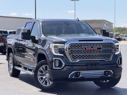 Used 2021 GMC Sierra 1500 Denali w/ Driver Alert Package II AWD/4WD image 3