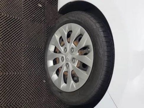 Used 2017 Hyundai Elantra GT image 10