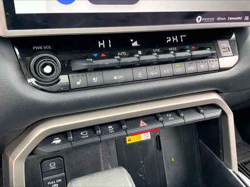 Used 2023 Toyota Tundra Limited w/ TRD Off-Road Package AWD/4WD image 33