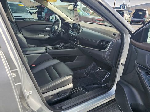 Used 2023 Nissan Rogue SL w/ SL Premium Package AWD/4WD image 10