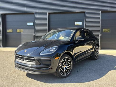 Used 2026 Porsche Macan AWD/4WD image 6