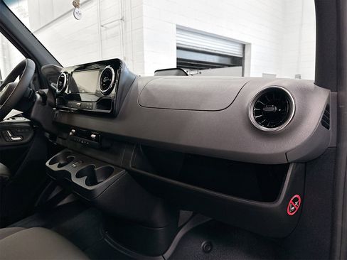 New 2026 Mercedes-Benz Sprinter 2500 image 27