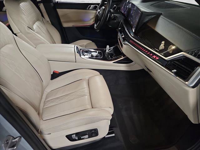 Certified 2025 BMW X7 xDrive40i w/ M Sport Package AWD/4WD image 21