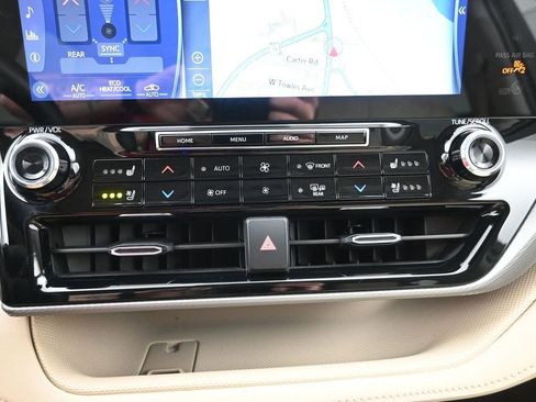 Used 2022 Toyota Highlander Platinum FWD image 18