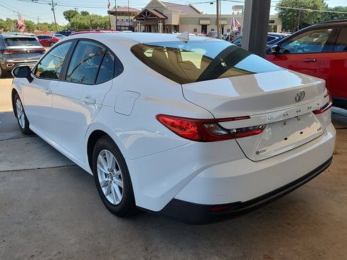 Used 2025 Toyota Camry LE FWD image 2