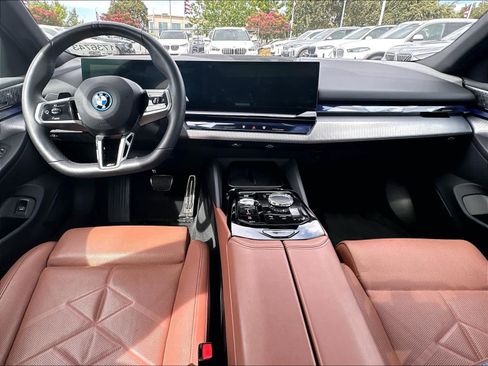 Used 2025 BMW i5 xDrive40 w/ Executive Package AWD/4WD image 10