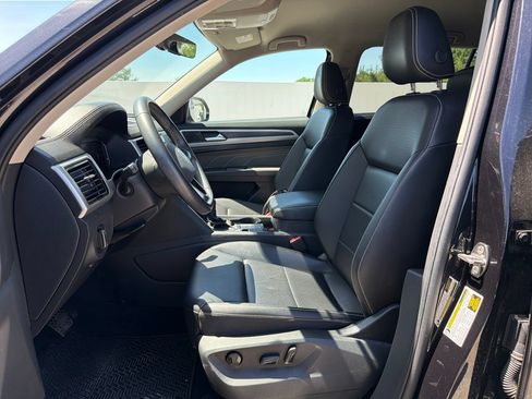 Used 2023 Volkswagen Atlas SE w/ Black Wheel Package FWD image 47
