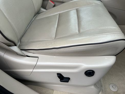 Used 2020 Jeep Grand Cherokee Overland image 14