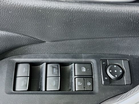 Used 2024 Toyota RAV4 XLE AWD/4WD image 15