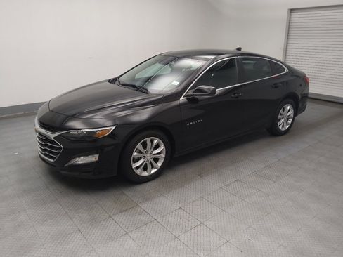 Used 2024 Chevrolet Malibu LT image 2