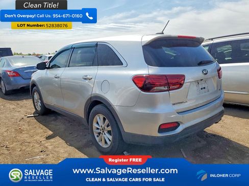 Used 2019 Kia Sorento AWD V6 image 3