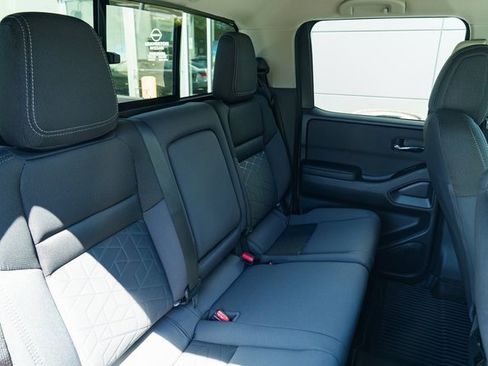 New 2025 Nissan Frontier SV w/ SV Convenience Package image 28