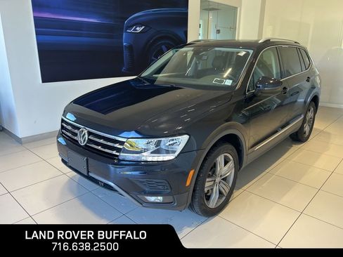 Used 2020 Volkswagen Tiguan SEL image 1