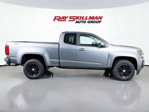 Used 2022 Chevrolet Colorado LT w/ LT Convenience Package AWD/4WD image 8