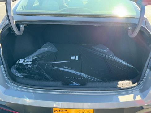 Certified 2024 Hyundai Elantra Limited image 6