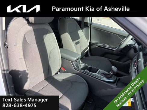 New 2026 Kia K4 LX image 18