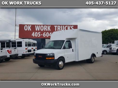 Used 2018 GMC Savana 3500 w/ Driver Convenience Package RWD image 1
