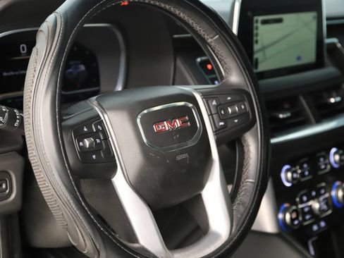 Used 2022 GMC Yukon SLE w/ Gmc Pro Safety Plus Package RWD image 16