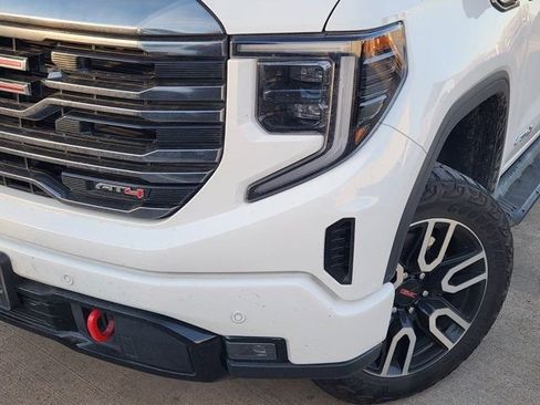 Used 2024 GMC Sierra 1500 AT4 w/ Technology Package image 8