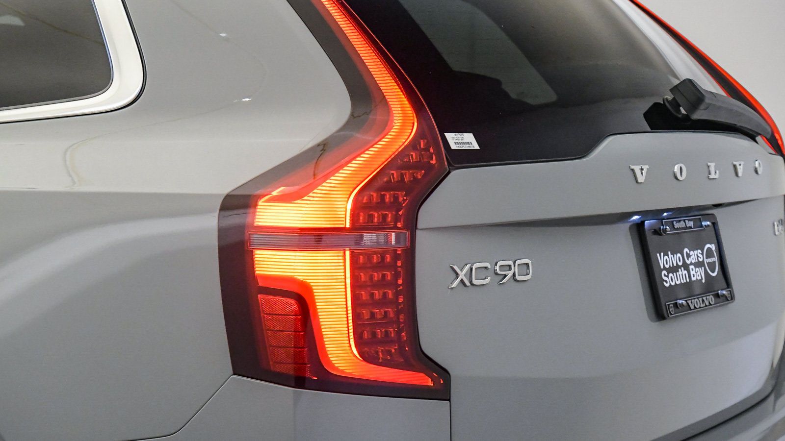 Certified 2026 Volvo XC90 B6 Plus AWD/4WD image 12