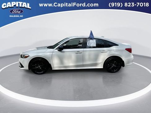 Used 2024 Honda Civic Sport image 5