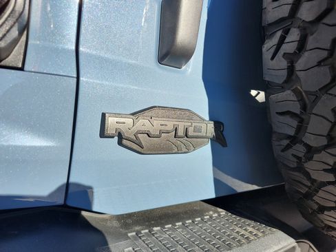 Certified 2025 Ford Bronco Raptor w/ Interior Carbon Fiber Pack image 32