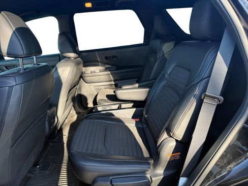 Used 2024 Nissan Pathfinder Rock Creek image 13