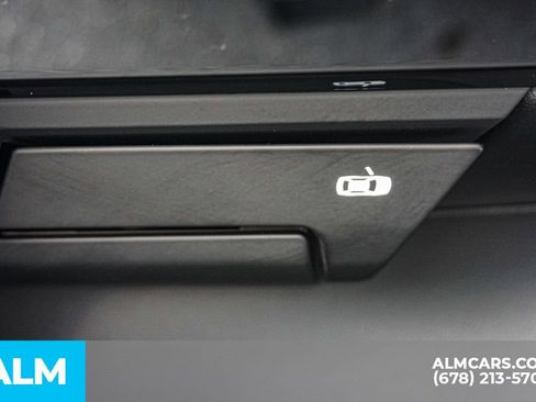 Used 2025 BMW i7 eDrive50 w/ M Sport Package image 56