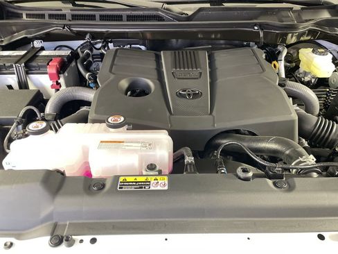 New 2026 Toyota Tundra SR5 image 10