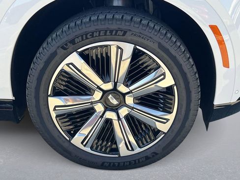 New 2025 Cadillac Escalade IQ Luxury 2 AWD/4WD image 37