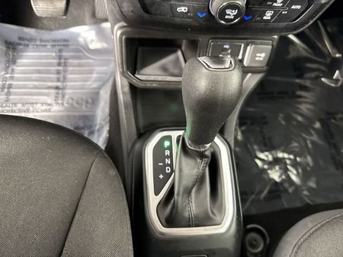 Used 2020 Jeep Renegade Altitude FWD image 14