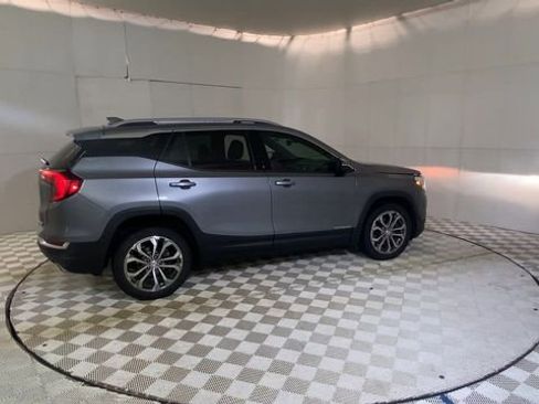 Used 2019 GMC Terrain SLT w/ Preferred Package AWD/4WD image 4