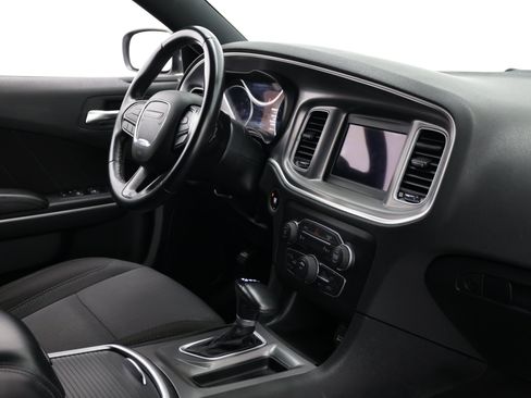 Used 2022 Dodge Charger SXT RWD image 37