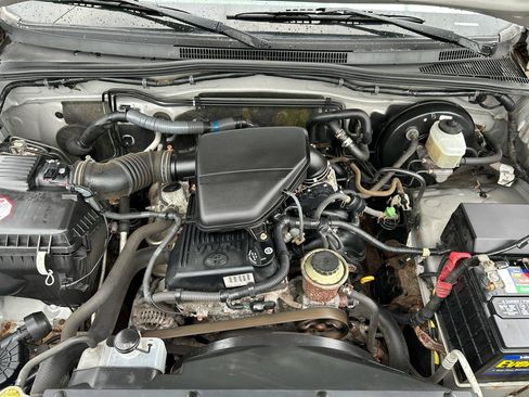 Used 2005 Toyota Tacoma PreRunner RWD image 23
