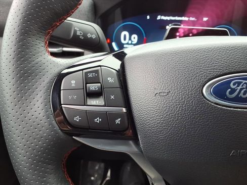 Used 2025 Ford Explorer ST-Line image 21