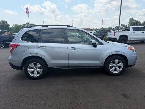 Used 2015 Subaru Forester 2.5i Premium w/ All-Weather Package AWD/4WD image 6