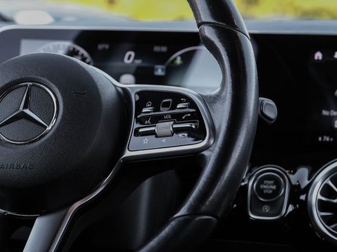 Used 2021 Mercedes-Benz GLA 250 image 17