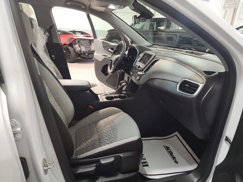 Certified 2023 Chevrolet Equinox LS image 17