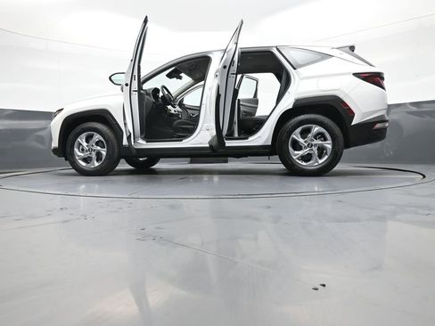 Certified 2023 Hyundai Tucson SE image 48