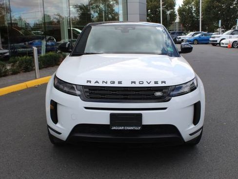 Used 2025 Land Rover Range Rover Evoque S image 8