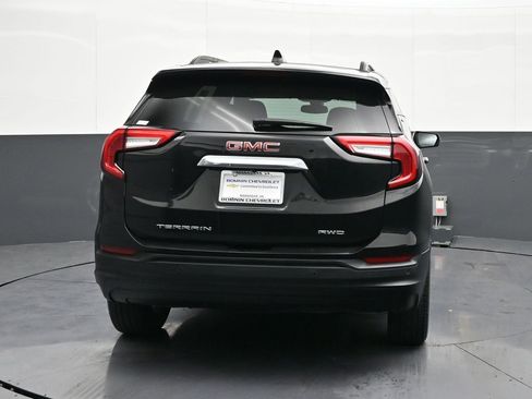 Certified 2023 GMC Terrain SLE w/ Driver Convenience Package AWD/4WD image 4