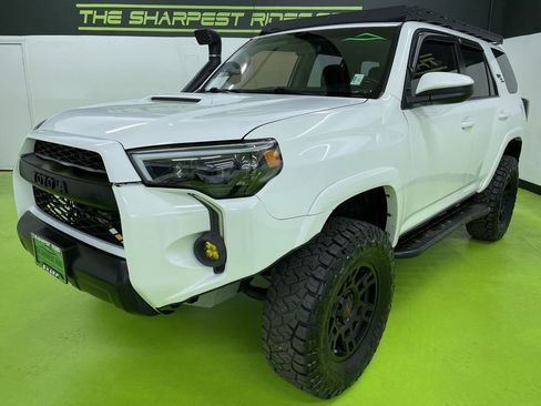 Used 2016 Toyota 4Runner SR5 image 5