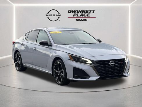 Certified 2023 Nissan Altima 2.5 SR FWD image 28