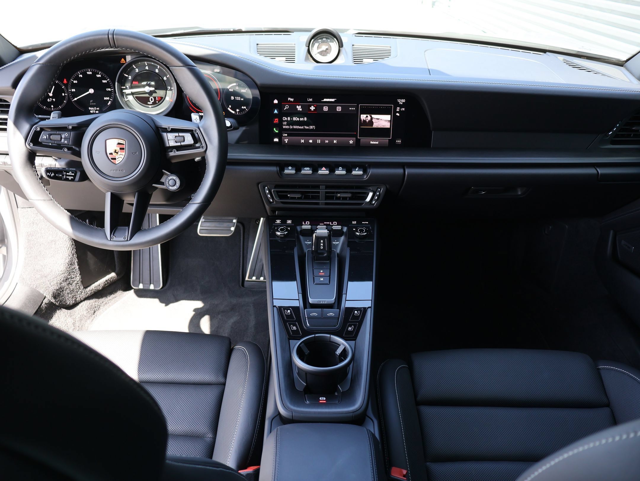 Certified 2022 Porsche 911 Targa 4 GTS w/ Premium Package AWD/4WD image 32