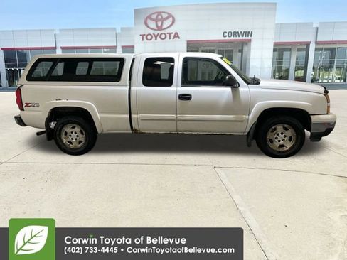 Used 2007 Chevrolet Silverado 1500 LT w/ Onstar Plus Package image 9